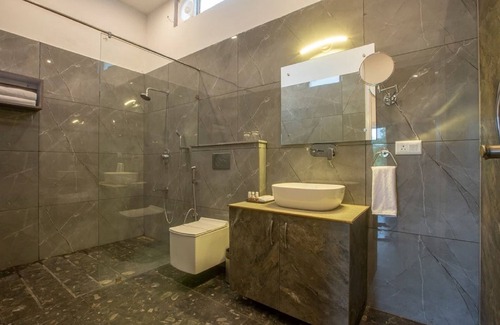 Mahipalpur Extension Hotel | hotel the prithvi palace