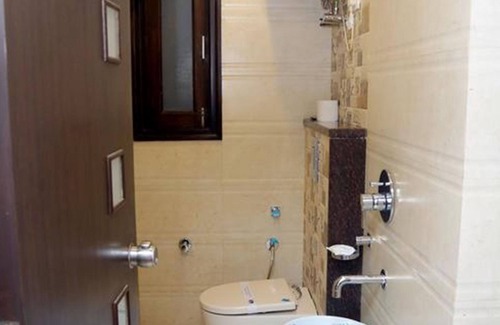 Mahipalpur Hotel | Hotel The R Blues