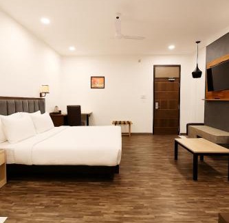 Noida Casa | Hotel The Residency 44