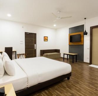 Noida Casa | Hotel The Residency 44