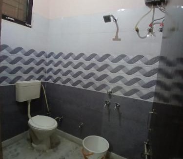 Ghaziabad Hotel | Hotel The Royal Palace