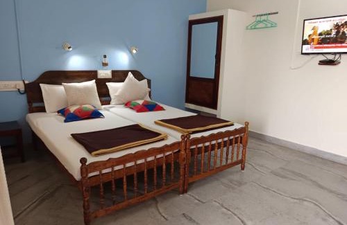 Neyyattinkara Hotel | Hotel Thiruvathira
