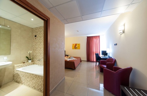 Naples Hotel | Hotel Tiempo