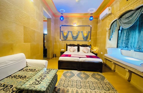 Amar Sagar Pol Hotel | Hotel Tokyo Palace