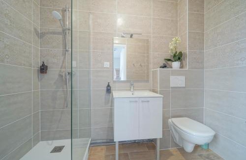 Saint-Ouen Hotel | Hotel Trianon Saint Ouen