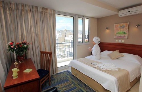 Piraeus Hotel | Hotel Triton
