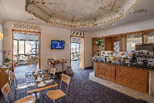 Rione II Trevi Hotel | Hotel Tritone