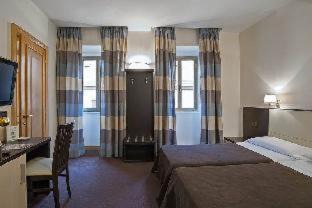 Rione II Trevi Hotel | Hotel Tritone