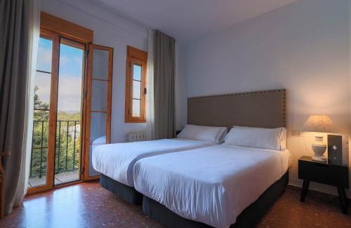 Setenil de las Bodegas Hotel | Hotel Tugasa El Almendral