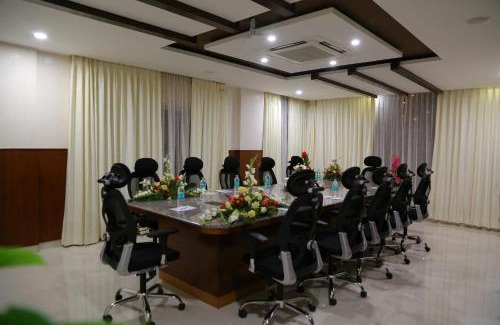 Gandhi Nagar Hotel | Hotel U.T.Elegance
