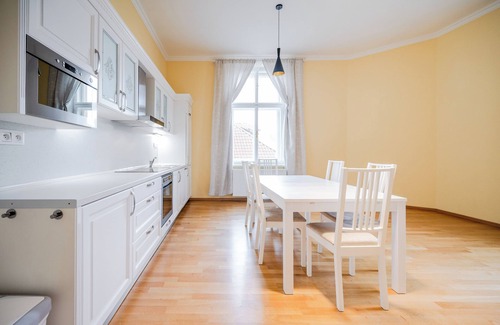 Mala Strana Hotel | Hotel U Tri Pstrosu