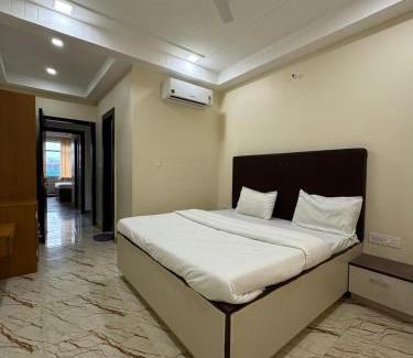 Uchiyarda Hotel | Hotel Udai Garh Palace