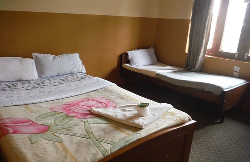 Pokhara Hotel | Hotel UNI Pokhara