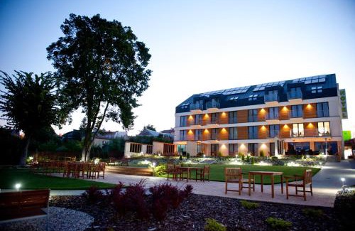 Uniejow Hotel | Hotel Uniejów