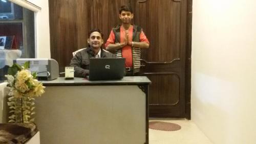 Amer Fort Road Hotel | Hotel Vacation