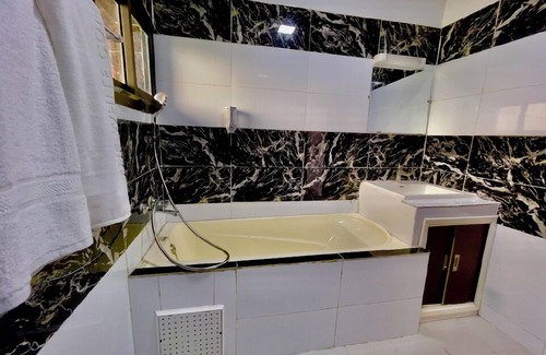 Douala Hotel | Hotel Vent et Maree