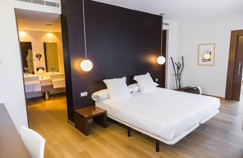Valdepeñas Hotel | Hotel Veracruz Plaza & Spa