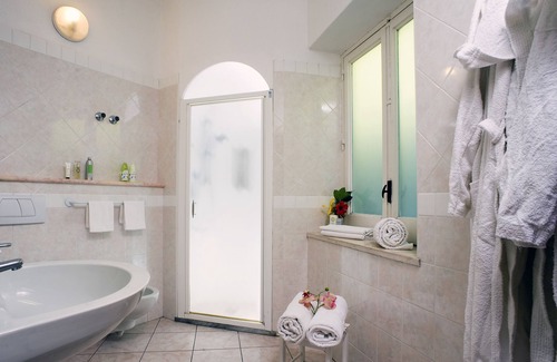 Forio Hotel | Hotel Villa Angela