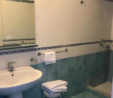 Ischia Porto Hotel | Hotel Villa Antonio