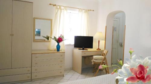 Lipari Historic Centre Hotel | Hotel Villa Augustus