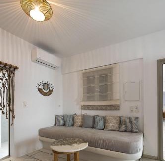 Old Town Naxos Hotel | Hotel Villa Flora