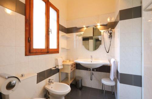 Sant' Ambrogio Hotel | Hotel Villa Liana