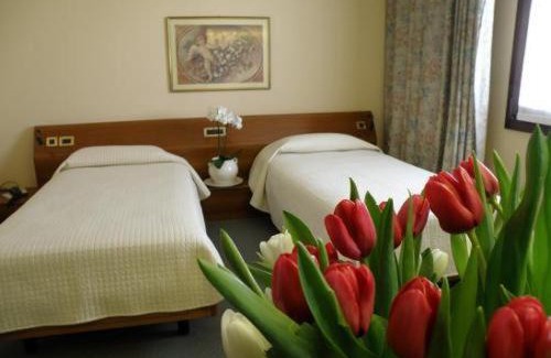 Prata di Pordenone Hotel | Hotel Villa Monica
