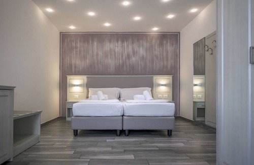 Moniga del Garda Hotel | Hotel Villa Paradiso Suite