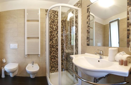 Torbole sul Garda Hotel | Hotel Villa Rosa