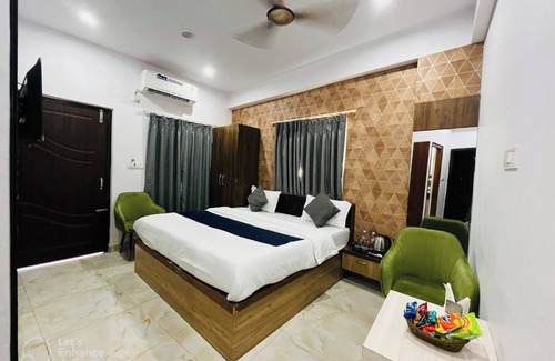 Varanasi Hotel | Hotel Vinayak Grand Varanasi