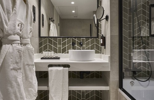 Centro Hotel | Vincci Larios Diez