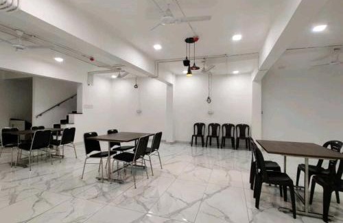 Noida Hotel | Hotel vivaan suites