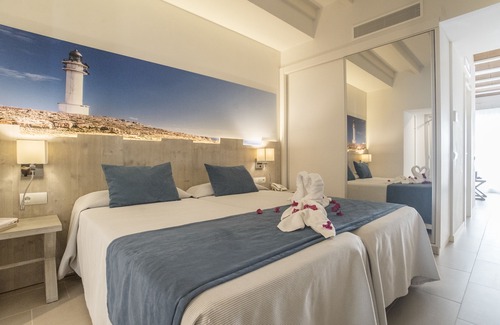 Es Pujols Hotel | Hotel Voramar Formentera