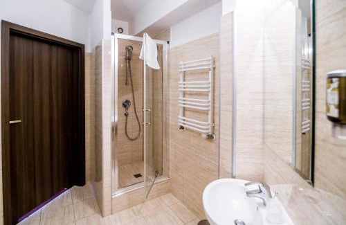 Kokoszki Cama Y Desayuno | Hotel Walewscy