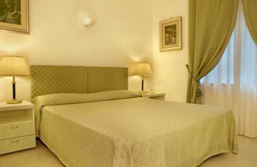 Marina Piccola Hotel | Hotel Weber Ambassador