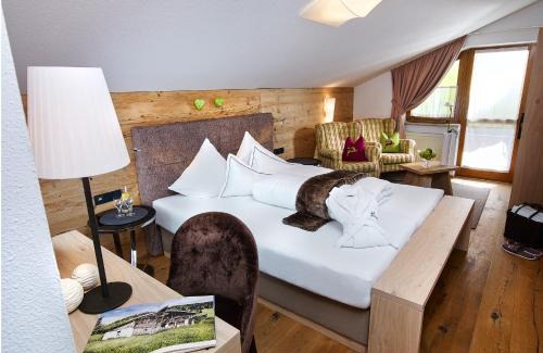 See Hotel | Hotel Weisses Lamm