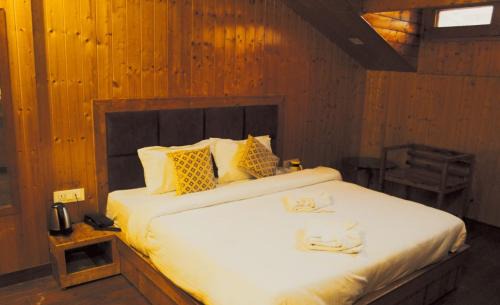 Banikhet Hotel | Hotel White Cloud