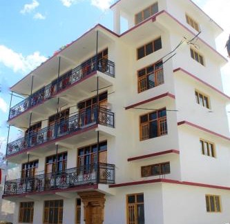 Kaza Casa | Hotel White House