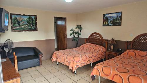 Tangancícuaro de Arista Hotel | Hotel y Cabañas Manolo