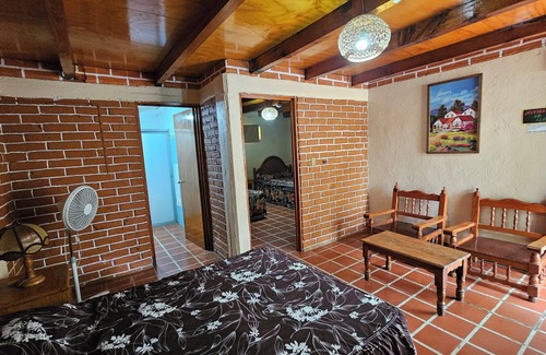 Tangancícuaro de Arista Hotel | Hotel y Cabañas Manolo