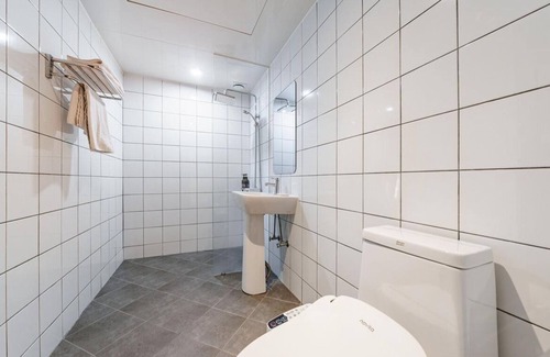 Cheongju Hotel | HOTEL YaJa West Gate