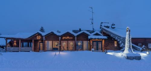 Akaslompolo Hotel | Hotel Ylläshumina