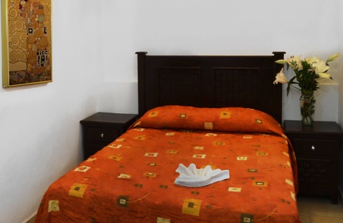 Lázaro Cárdenas Hotel | Hotel Zirahuen