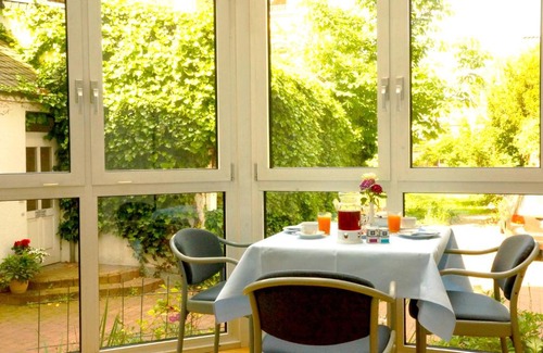 Biebrich Hotel | Hotel zum Scheppen Eck