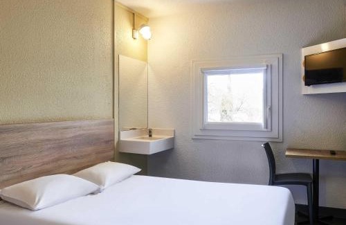 Le Coudray Hotel | hotelF1 Chartres