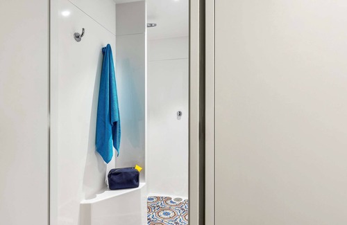 Costieres Hotel | hotelF1 Nîmes Ouest Hotel
