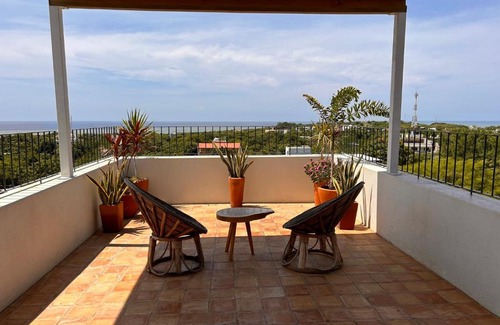 Barra de Colotepec Hotel | Hotelito Zicatela