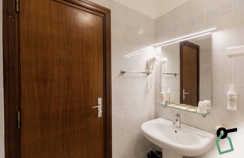 Sorrento Hotel | HOTIDAY Room Collection - Sorrento