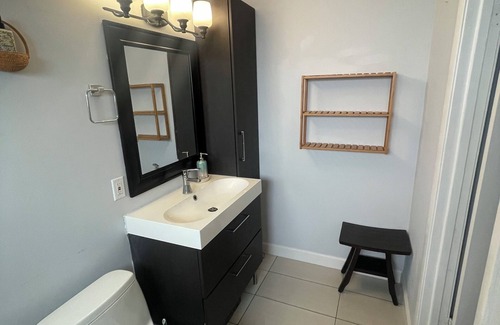 Midtown Condominio | Hottest area in Houston! Modern Condo w/ Pool at Montrose & Midtown