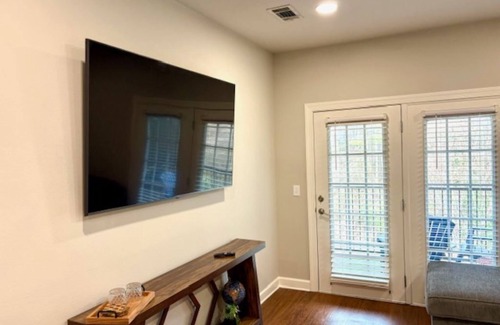 Oxford Condominio | Hotty Toddy Hideaway: 2-bedroom condo close to campus - NEW LISTING